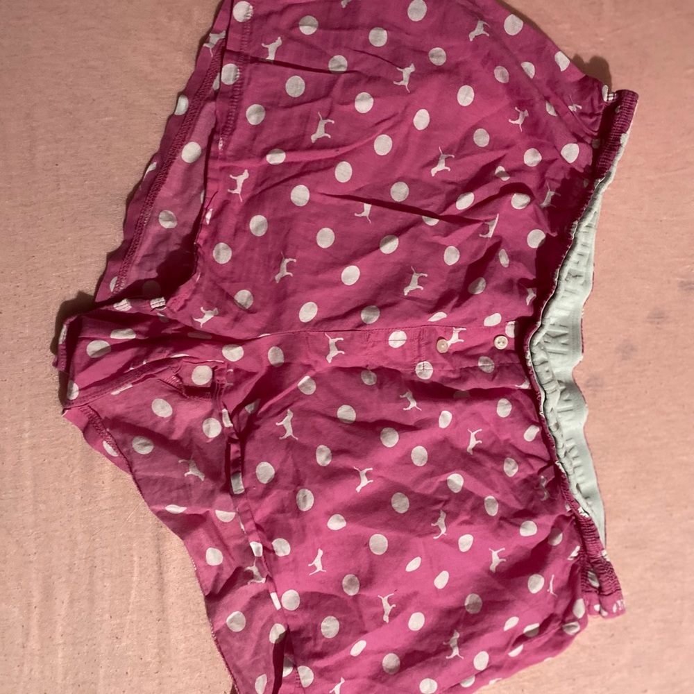 Pink vs - Picture 3 of 3